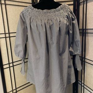 Do + Be size small off the shoulder pin striped blouse